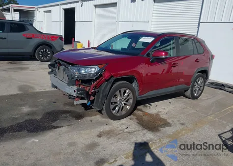 2019 Toyota Rav4 Xle Premium z USA, uszkodzony, nr VIN 2T3C1RFV5KC011321